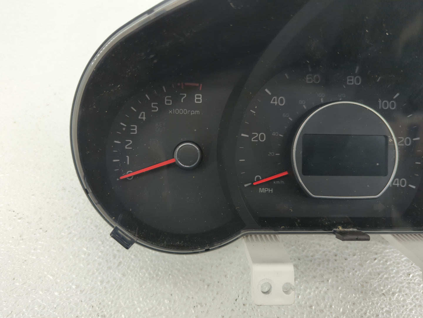 2017-2019 Kia Soul Instrument Cluster Speedometer Gauges P/N:94006-92720 94006-B2720 Fits Fits 2017 2018 2019 OEM Used Auto 