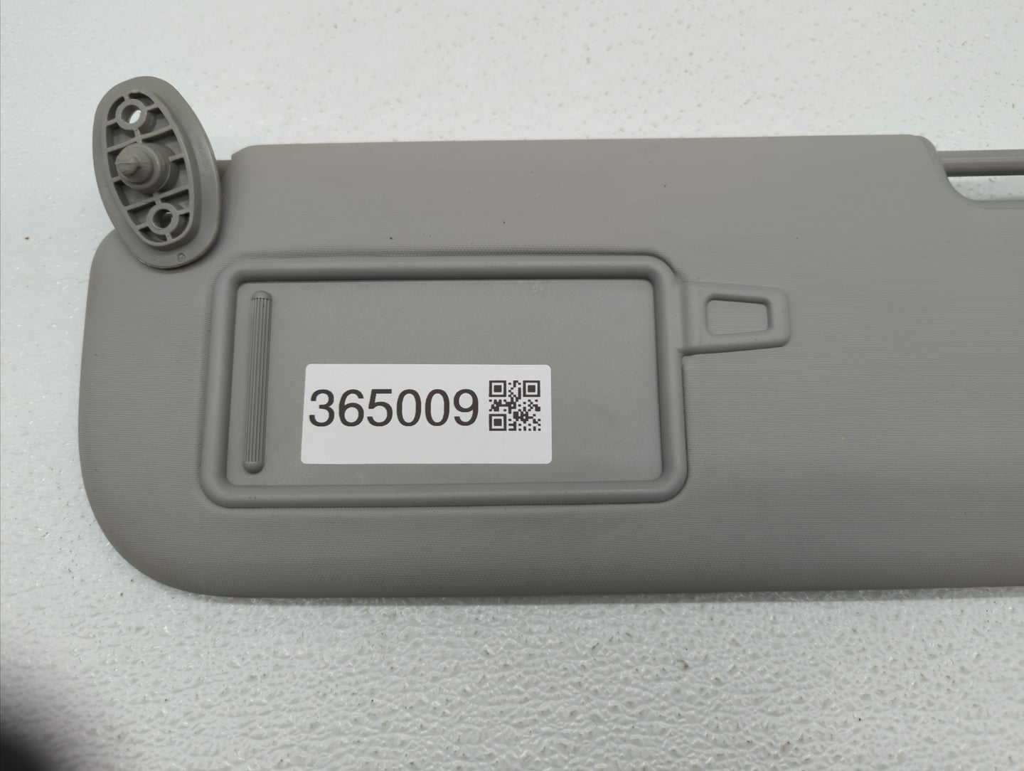2014-2019 Kia Soul Sun Visor Shade Replacement Driver Left Mirror Fits Fits 2014 2015 2016 2017 2018 2019 OEM Used Auto Part