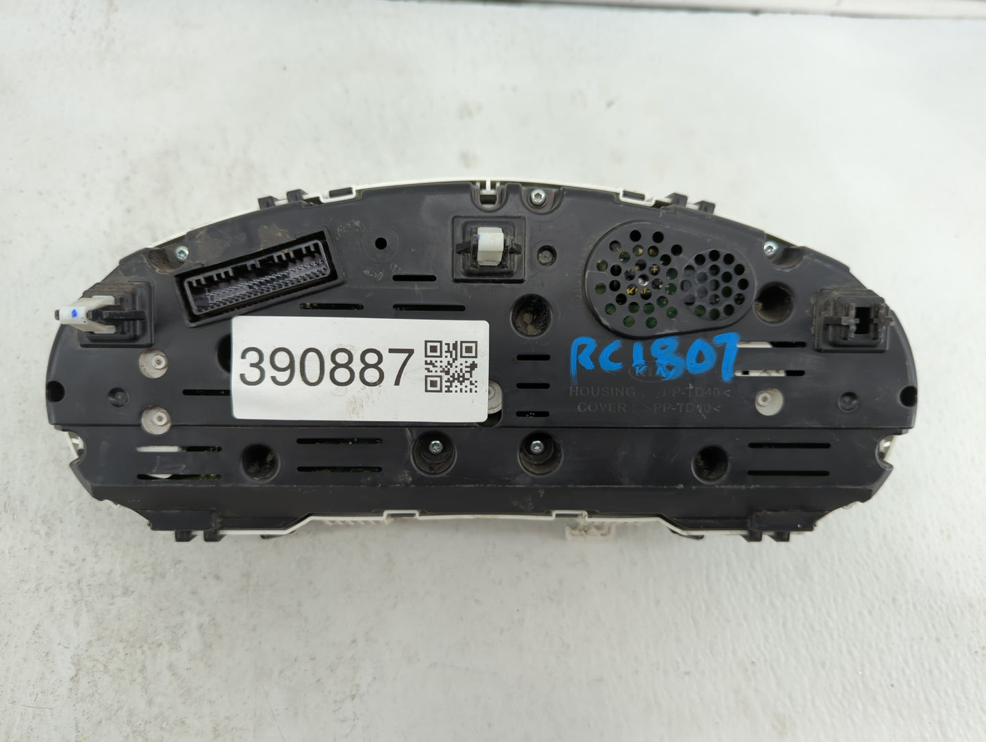 2017-2019 Kia Soul Instrument Cluster Speedometer Gauges P/N:94006-92720 94006-B2720 Fits Fits 2017 2018 2019 OEM Used Auto 