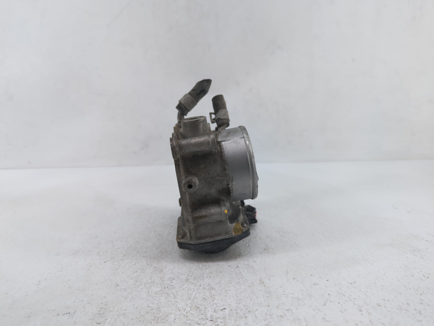 2014-2019 Kia Soul Throttle Body P/N:35100-2E000 1302150124, 35100-2E710 Fits Fits 2011 2012 2013 2014 2015 2016 2017 2018 2