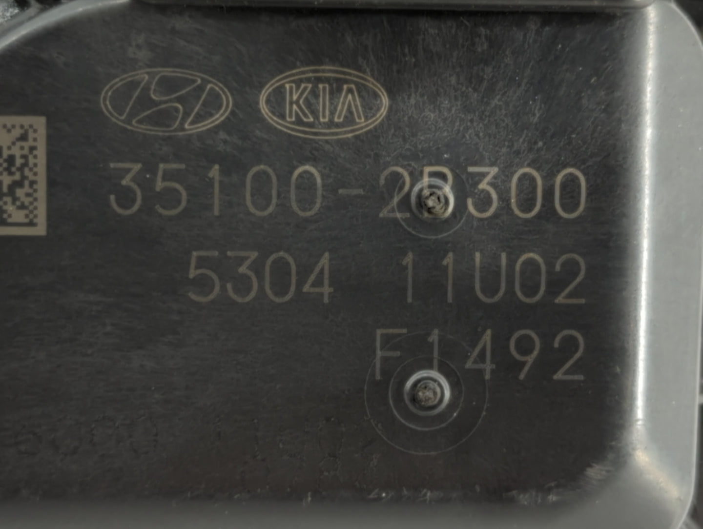 2012-2019 Kia Soul Throttle Body P/N:35100-2B300 Fits Fits 2012 2013 2014 2015 2016 2017 2018 2019 OEM Used Auto Parts - Oem