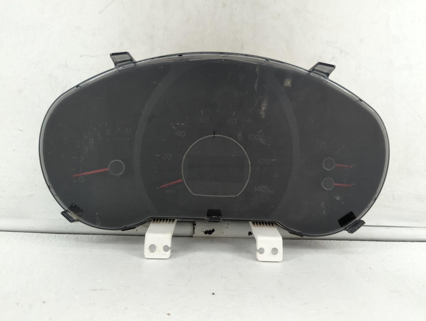 2017-2019 Kia Soul Instrument Cluster Speedometer Gauges P/N:94006-82720 94008-82720 Fits Fits 2017 2018 2019 OEM Used Auto 