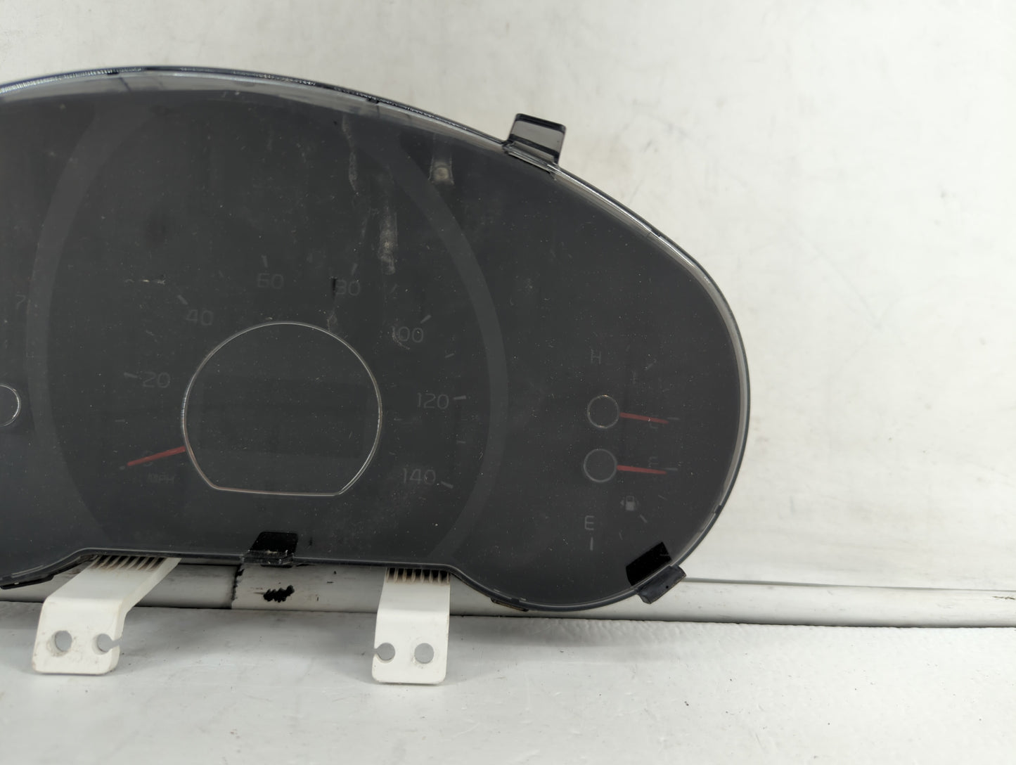2017-2019 Kia Soul Instrument Cluster Speedometer Gauges P/N:94006-82720 94008-82720 Fits Fits 2017 2018 2019 OEM Used Auto 