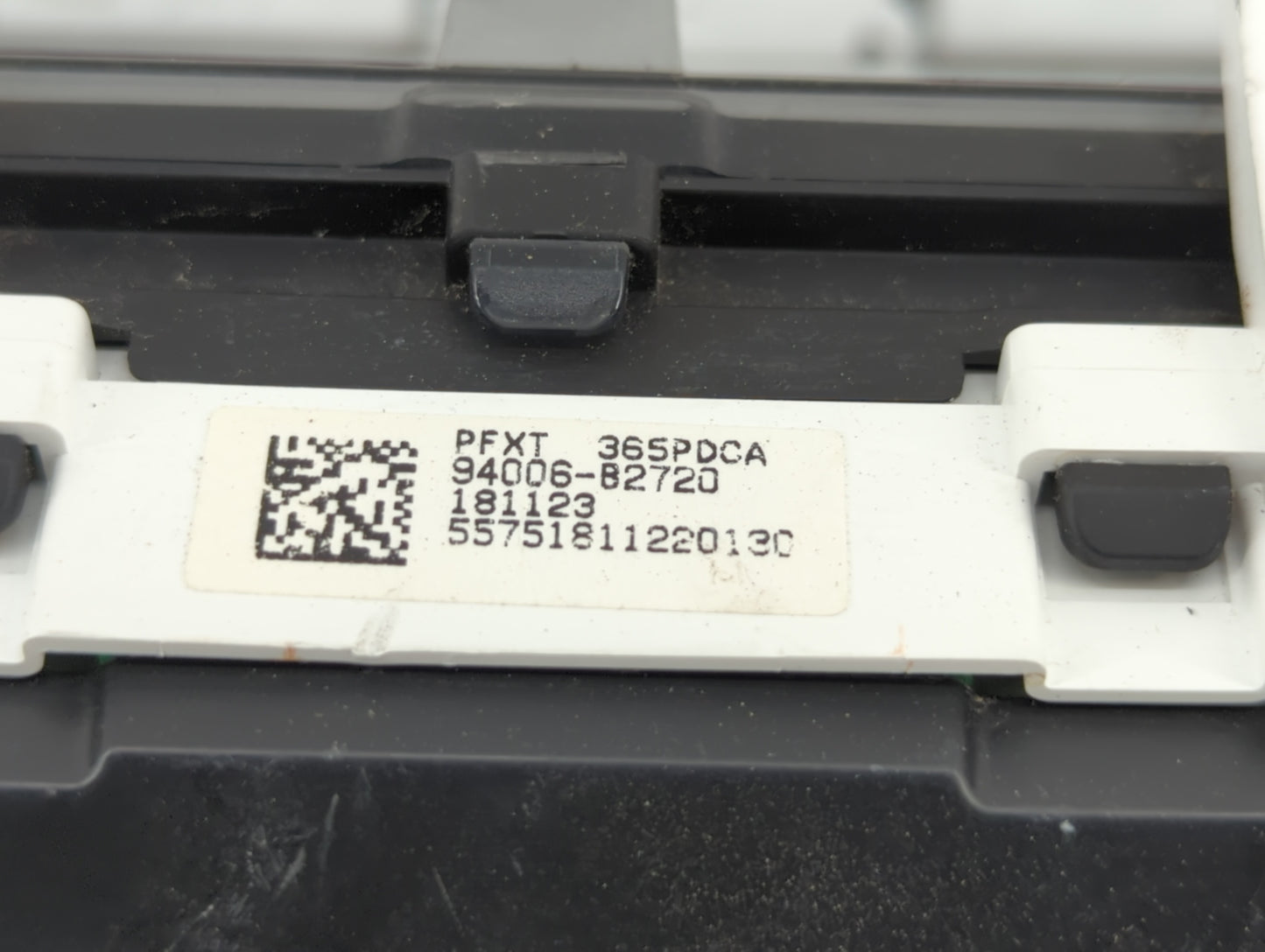 2017-2019 Kia Soul Instrument Cluster Speedometer Gauges P/N:94006-82720 94008-82720 Fits Fits 2017 2018 2019 OEM Used Auto 