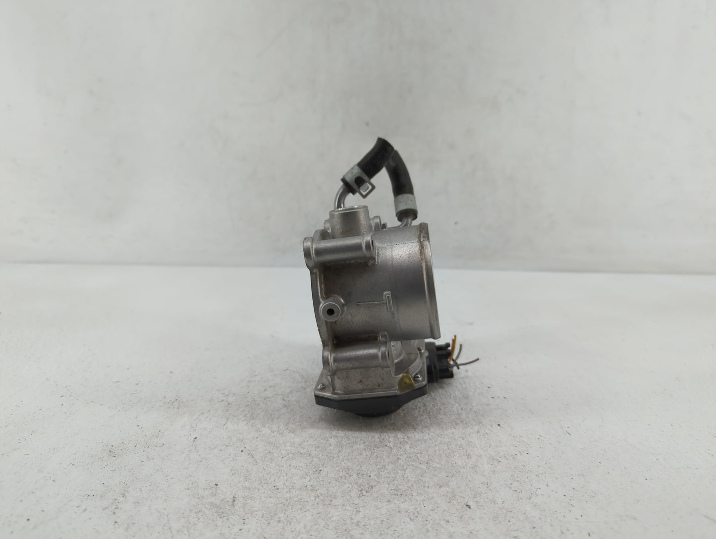 2014-2019 Kia Soul Throttle Body P/N:35100-2E000 1302150124 Fits Fits 2011 2012 2013 2014 2015 2016 2017 2018 2019 2020 2021