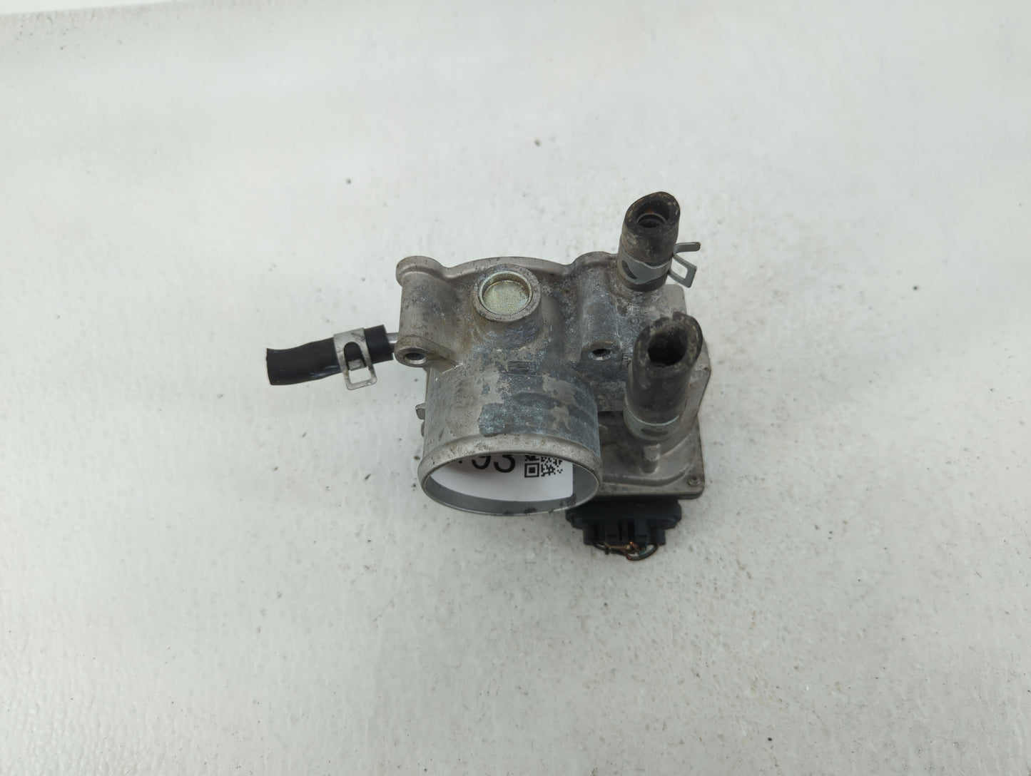 2012-2019 Kia Soul Throttle Body P/N:35100-2B300 Fits Fits 2012 2013 2014 2015 2016 2017 2018 2019 OEM Used Auto Parts - Oem