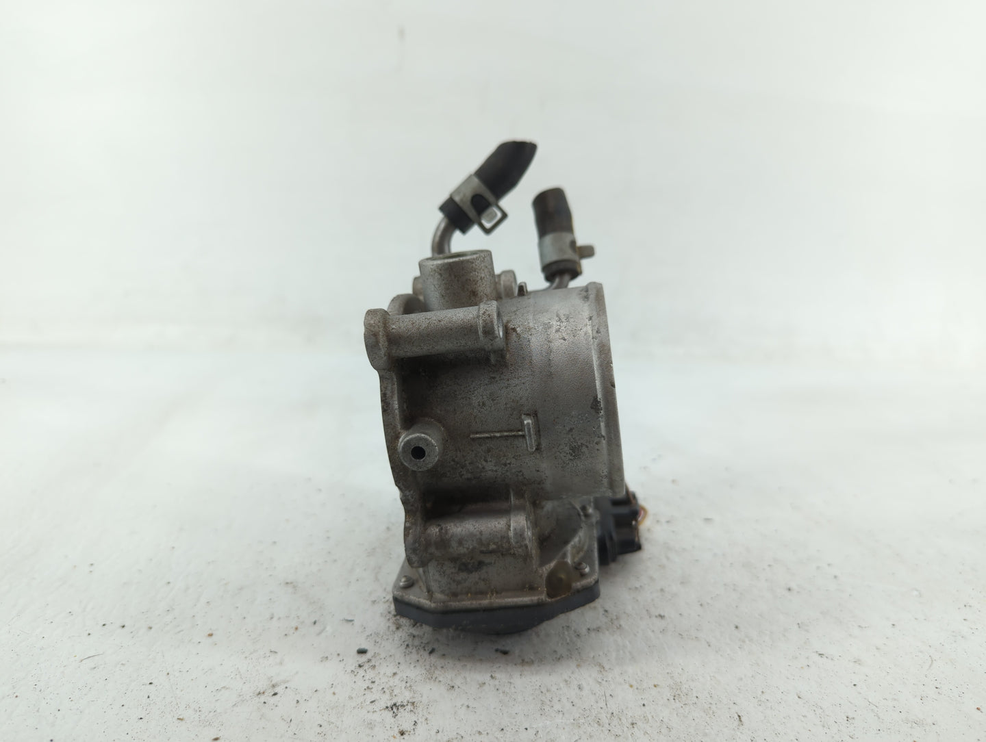 2014-2019 Kia Soul Throttle Body P/N:35100-2E000 35100-2E710 Fits Fits 2011 2012 2013 2014 2015 2016 2017 2018 2019 2020 202