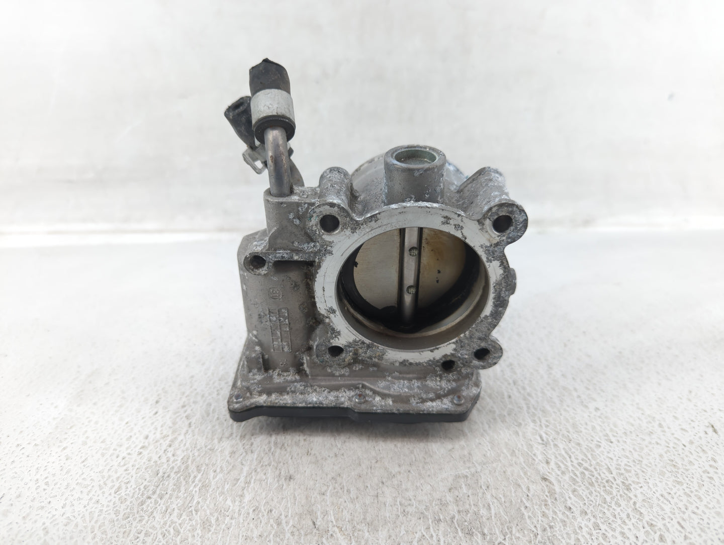 2014-2019 Kia Soul Throttle Body P/N:35100-2E000 Fits Fits 2011 2012 2013 2014 2015 2016 2017 2018 2019 2020 2021 OEM Used A