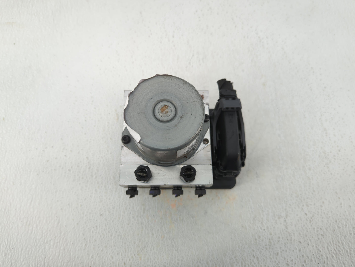 2017-2019 Kia Soul ABS Pump Control Module Replacement P/N:61589-4500 Fits Fits 2017 2018 2019 OEM Used Auto Parts - Oemused