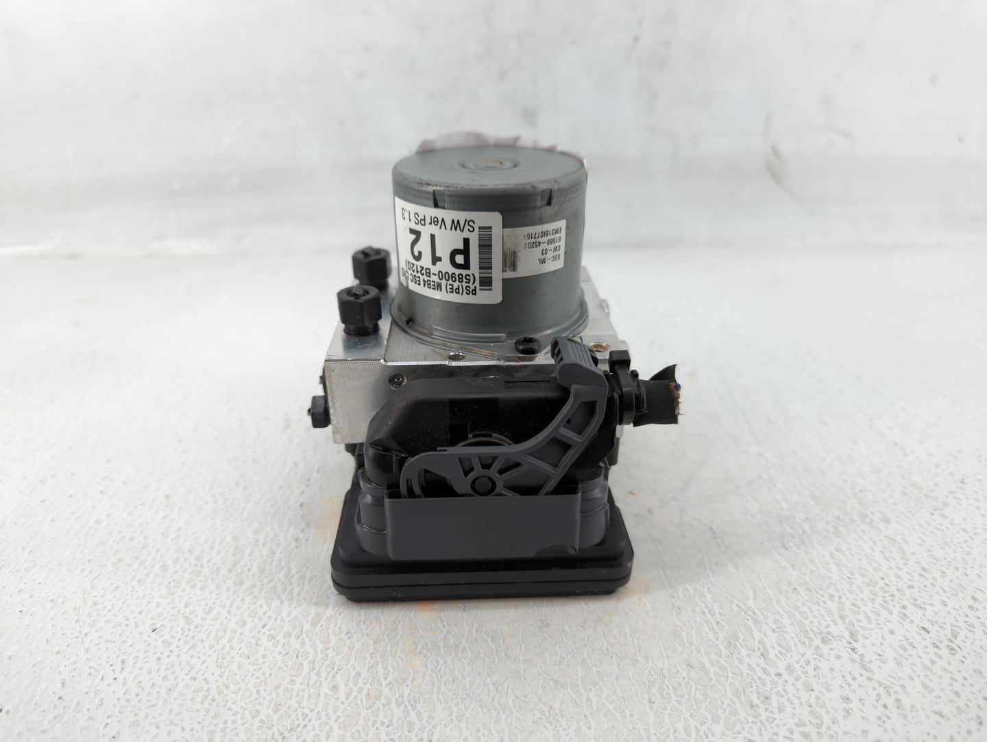 2017-2019 Kia Soul ABS Pump Control Module Replacement P/N:61589-4500 Fits Fits 2017 2018 2019 OEM Used Auto Parts - Oemused