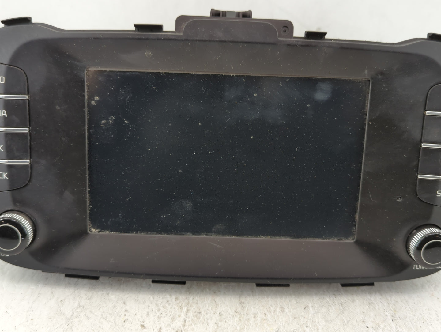 2017-2019 Kia Soul Radio AM FM Cd Player Receiver Replacement P/N:96160-B2310CA Fits Fits 2017 2018 2019 OEM Used Auto Parts