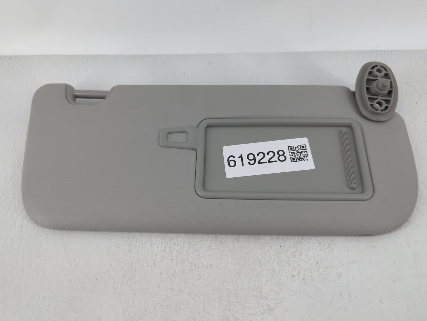 2014-2019 Kia Soul Sun Visor Shade Replacement Passenger Right Mirror Fits Fits 2014 2015 2016 2017 2018 2019 OEM Used Auto 