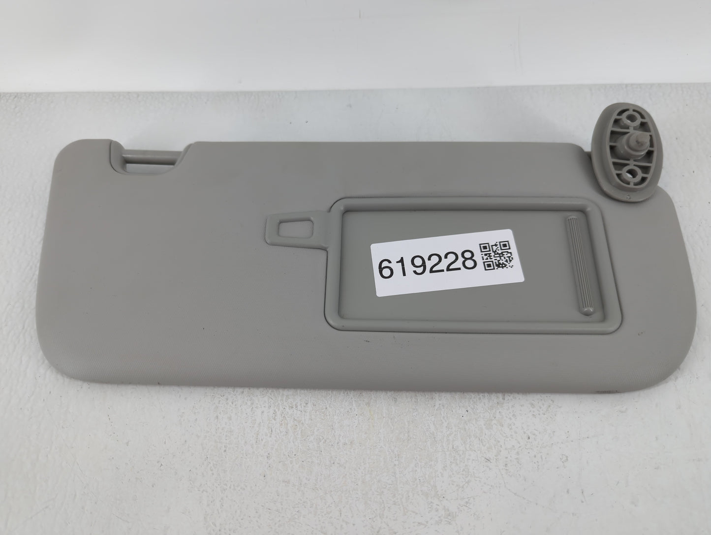 2014-2019 Kia Soul Sun Visor Shade Replacement Passenger Right Mirror Fits Fits 2014 2015 2016 2017 2018 2019 OEM Used Auto 