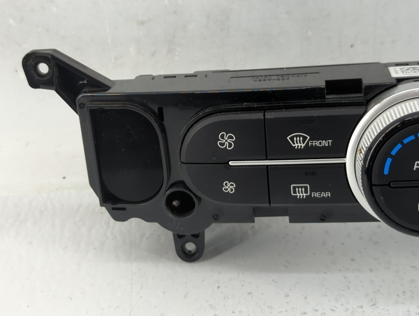 2017-2019 Kia Soul Climate Control Module Temperature AC/Heater Replacement P/N:97250-B2GQ1CA Fits Fits 2017 2018 2019 OEM U