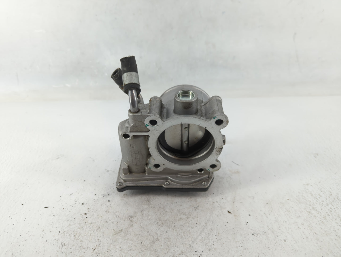 2014-2019 Kia Soul Throttle Body P/N:35100-2E000 Fits Fits 2011 2012 2013 2014 2015 2016 2017 2018 2019 2020 2021 OEM Used A