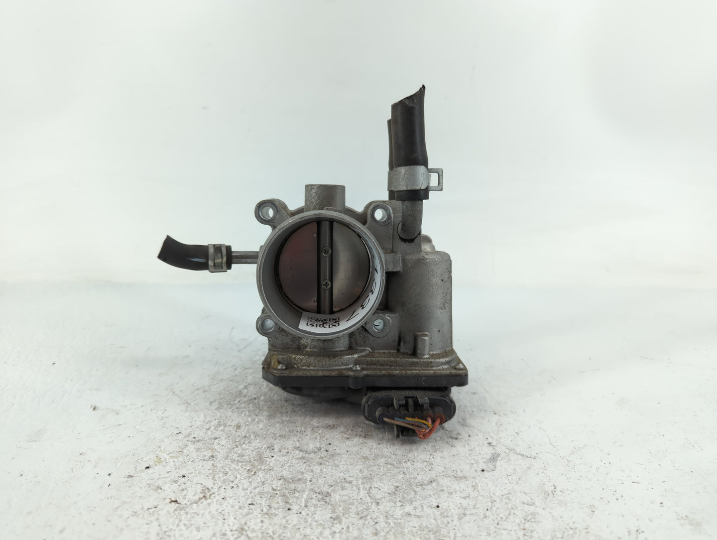 2012-2019 Kia Soul Throttle Body P/N:5304 11B24 35100-2B300 Fits Fits 2012 2013 2014 2015 2016 2017 2018 2019 OEM Used Auto 