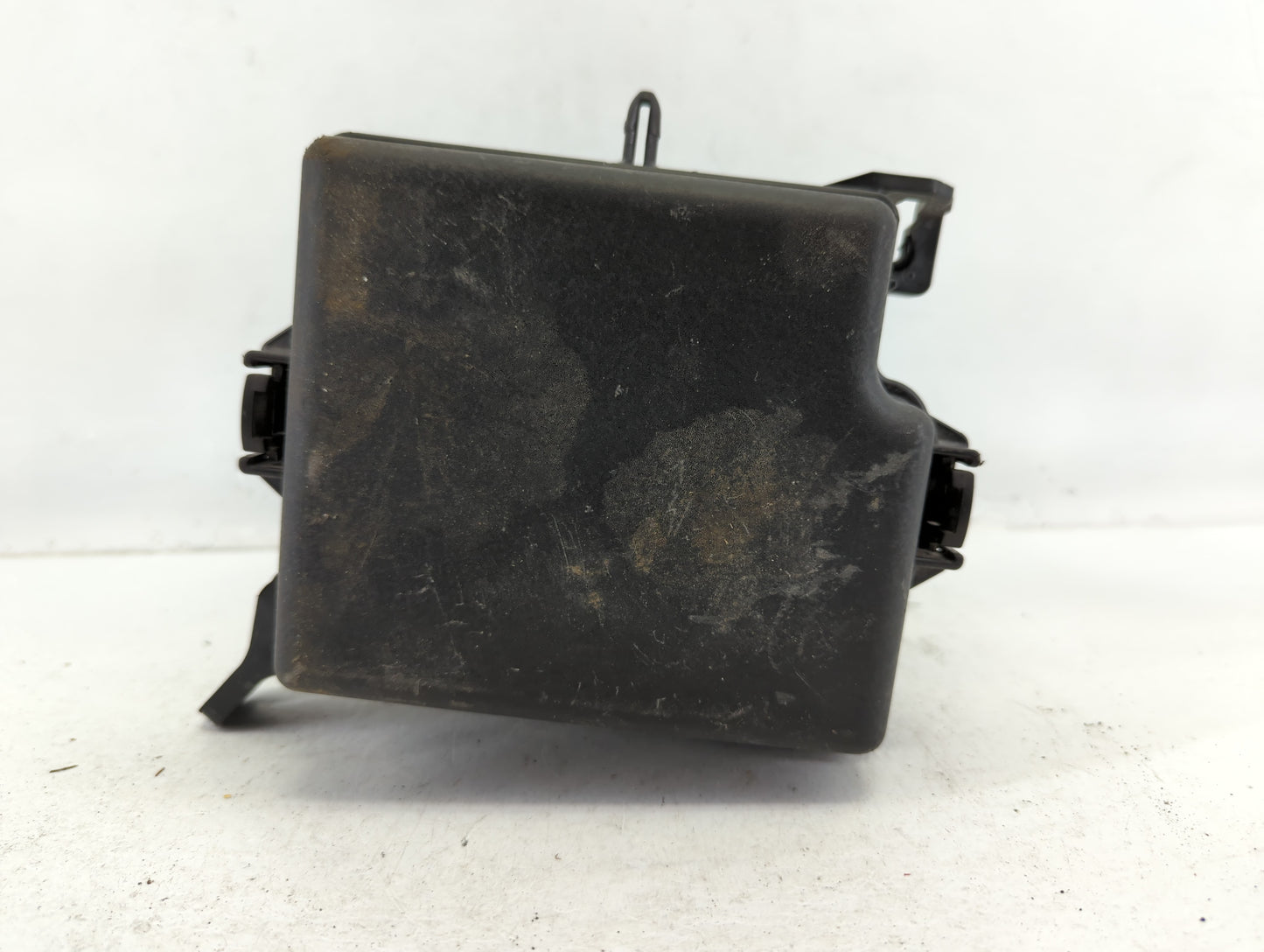 2017-2019 Kia Soul Fusebox Fuse Box Panel Relay Module P/N:91709B2210 Fits Fits 2017 2018 2019 OEM Used Auto Parts - Oemused