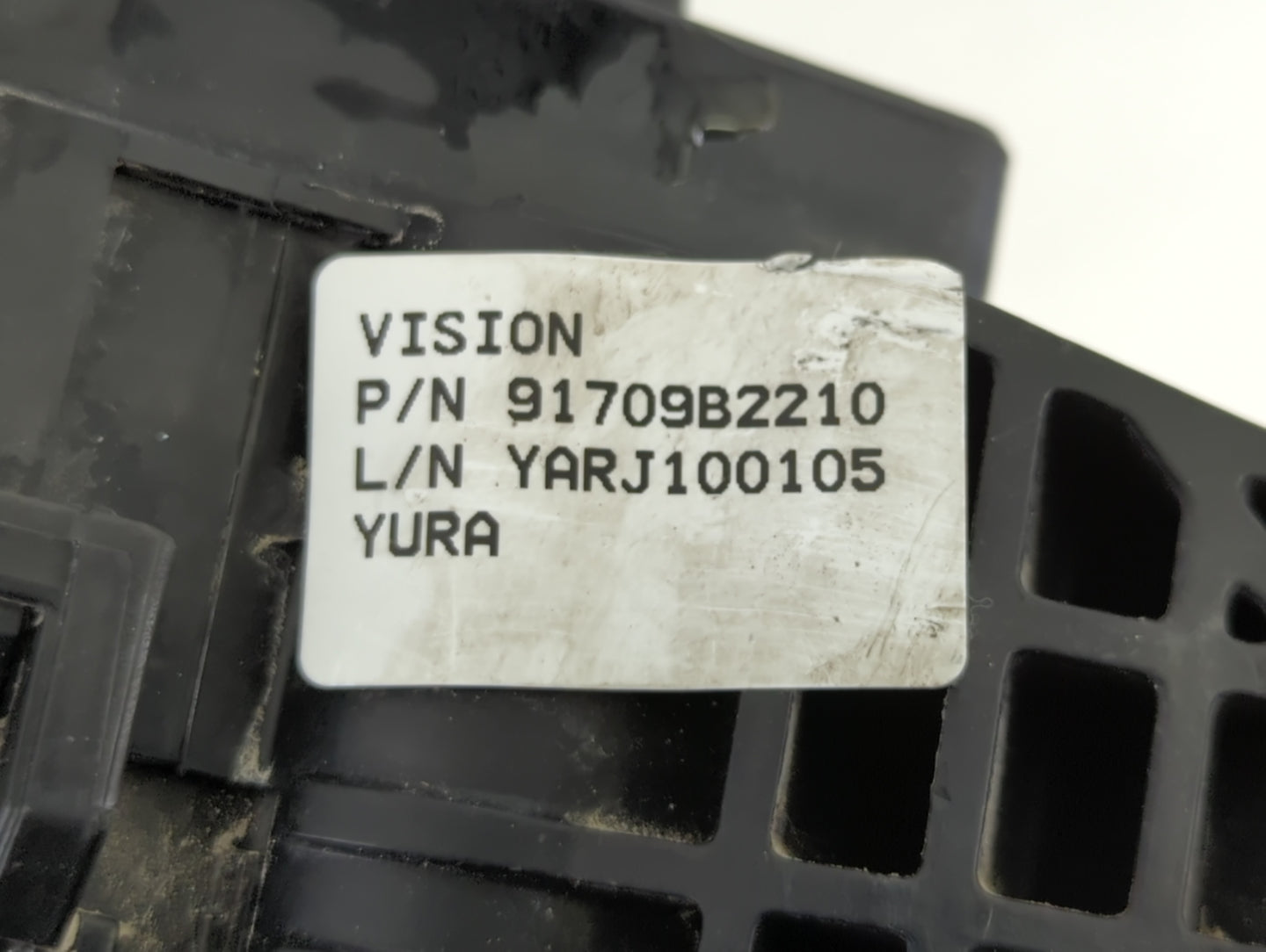 2017-2019 Kia Soul Fusebox Fuse Box Panel Relay Module P/N:91709B2210 Fits Fits 2017 2018 2019 OEM Used Auto Parts - Oemused