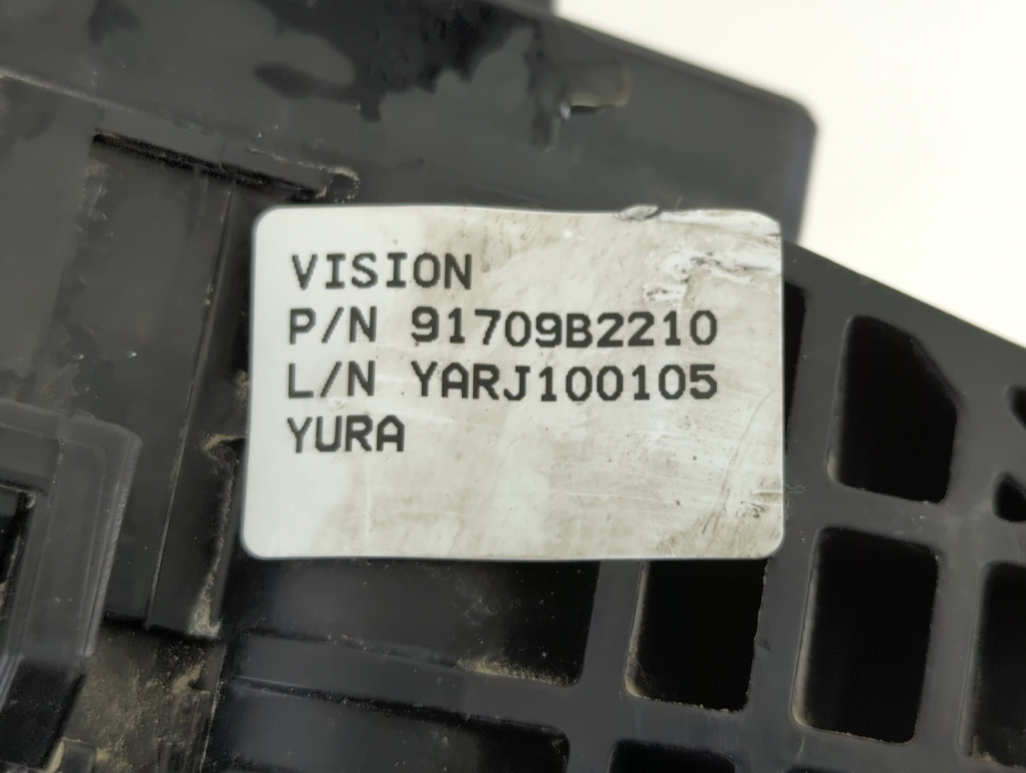 2017-2019 Kia Soul Fusebox Fuse Box Panel Relay Module P/N:91709B2210 Fits Fits 2017 2018 2019 OEM Used Auto Parts - Oemused