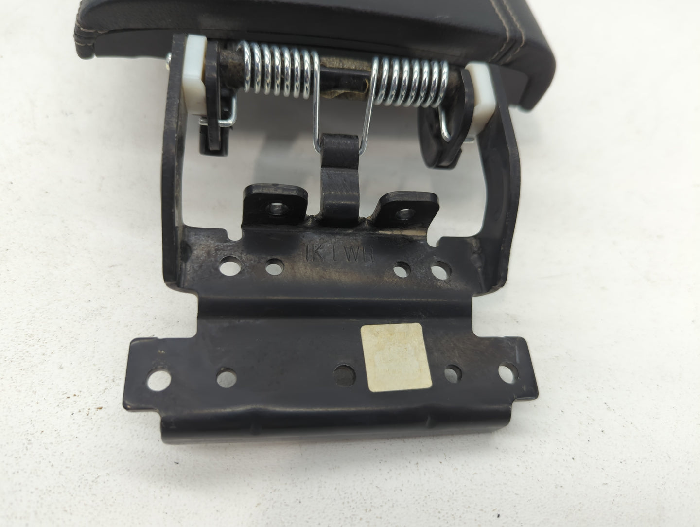 2014-2019 Kia Soul Center Console Armrest Cover Lid - Oemusedautoparts1.com