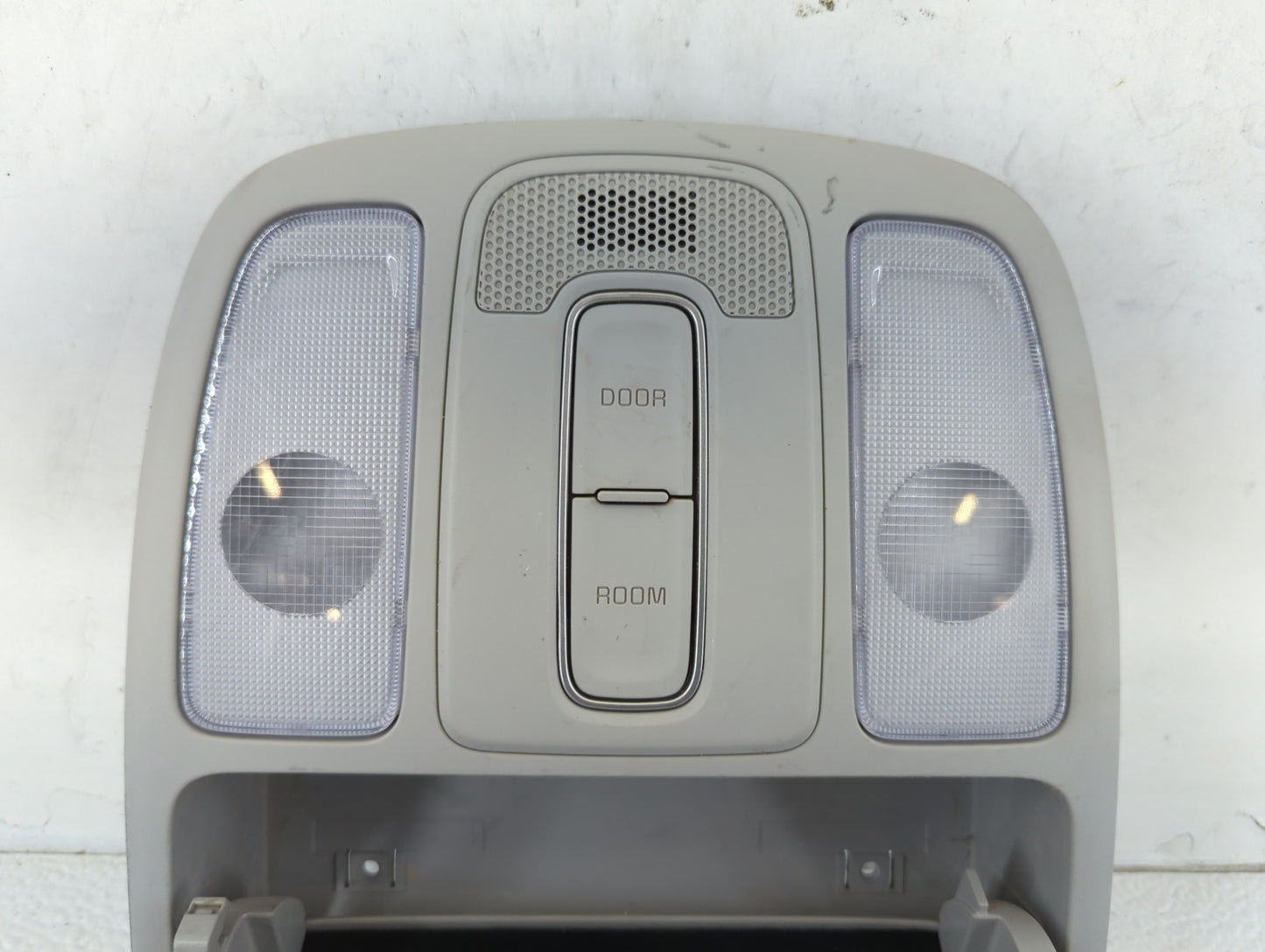 2014-2019 Kia Soul Overhead Roof Console 663643 - Oemusedautoparts1.com