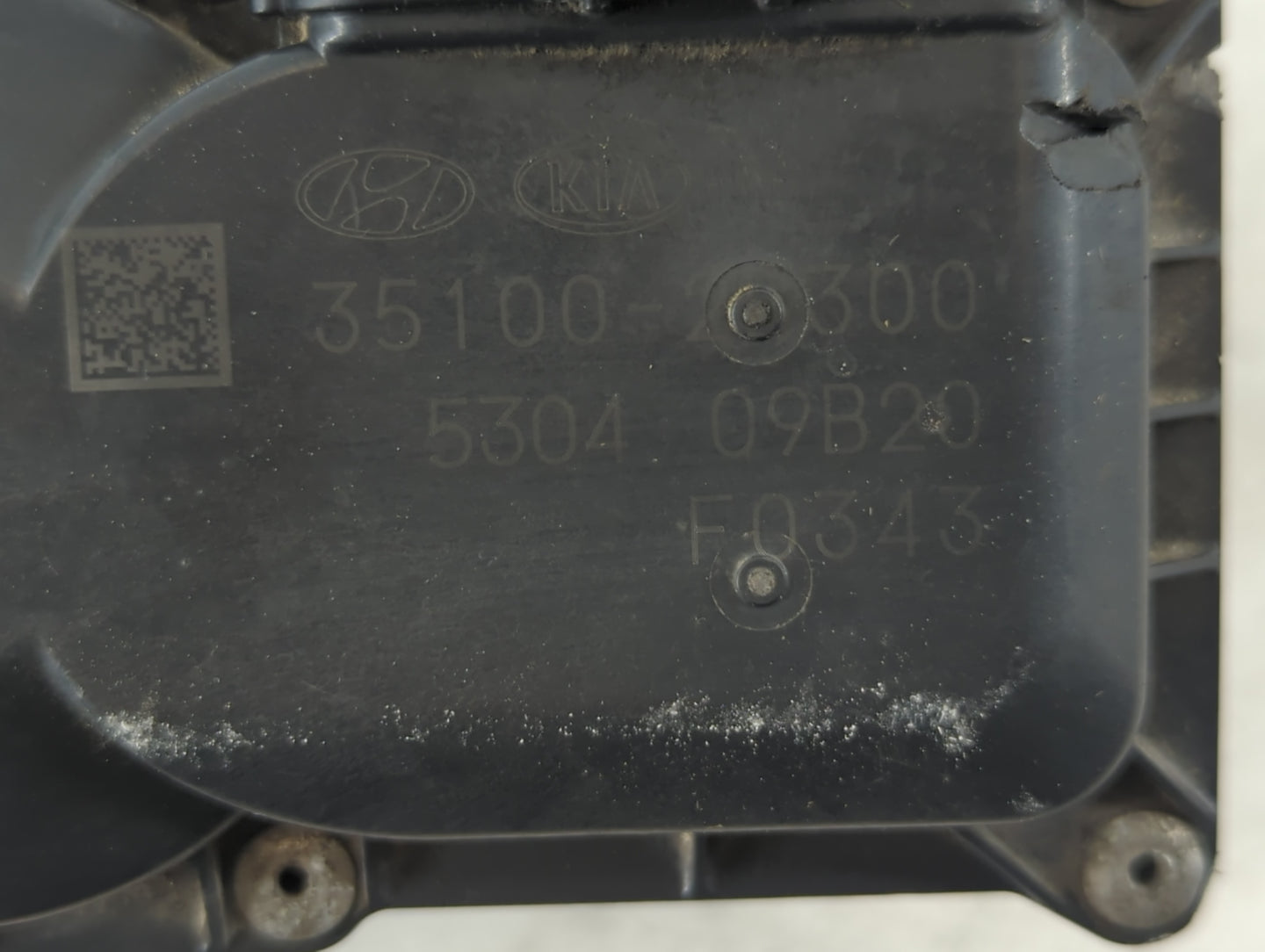 2012-2019 Kia Soul Throttle Body P/N:35100-20300 Fits Fits 2012 2013 2014 2015 2016 2017 2018 2019 OEM Used Auto Parts - Oem