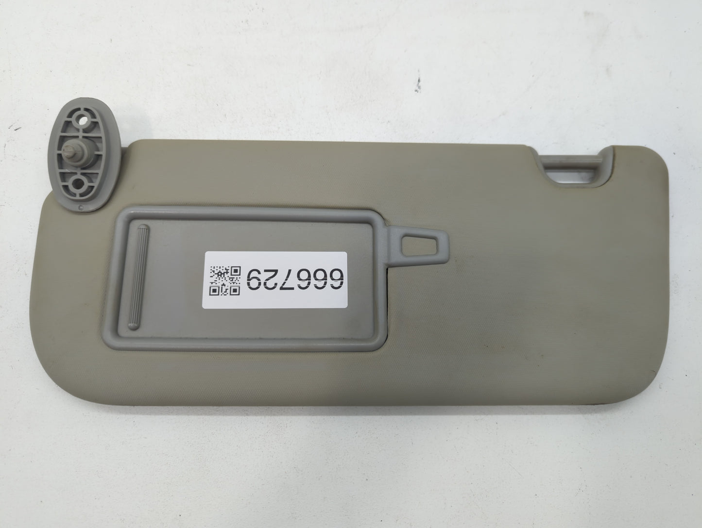 2014-2019 Kia Soul Sun Visor Shade Replacement Driver Left Mirror Fits Fits 2014 2015 2016 2017 2018 2019 OEM Used Auto Part