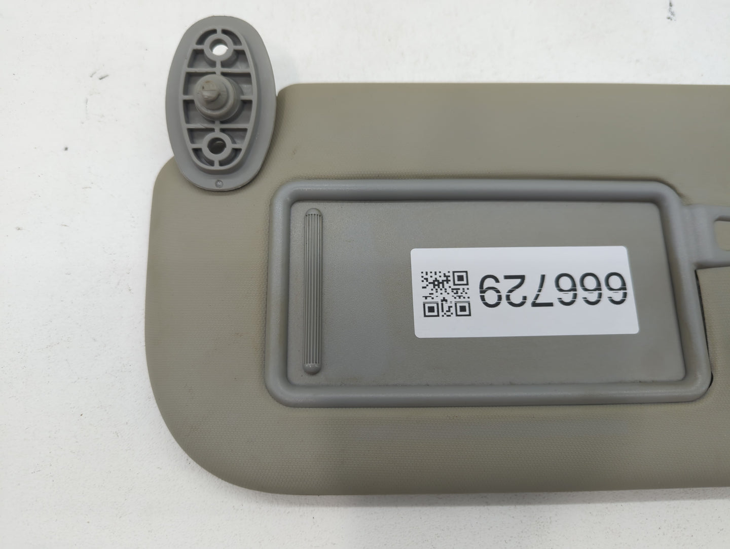 2014-2019 Kia Soul Sun Visor Shade Replacement Driver Left Mirror Fits Fits 2014 2015 2016 2017 2018 2019 OEM Used Auto Part