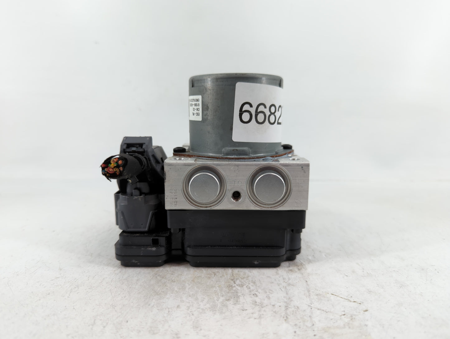 2017-2019 Kia Soul ABS Pump Control Module Replacement P/N:58900-B2120 61589-45200 Fits Fits 2017 2018 2019 OEM Used Auto Pa