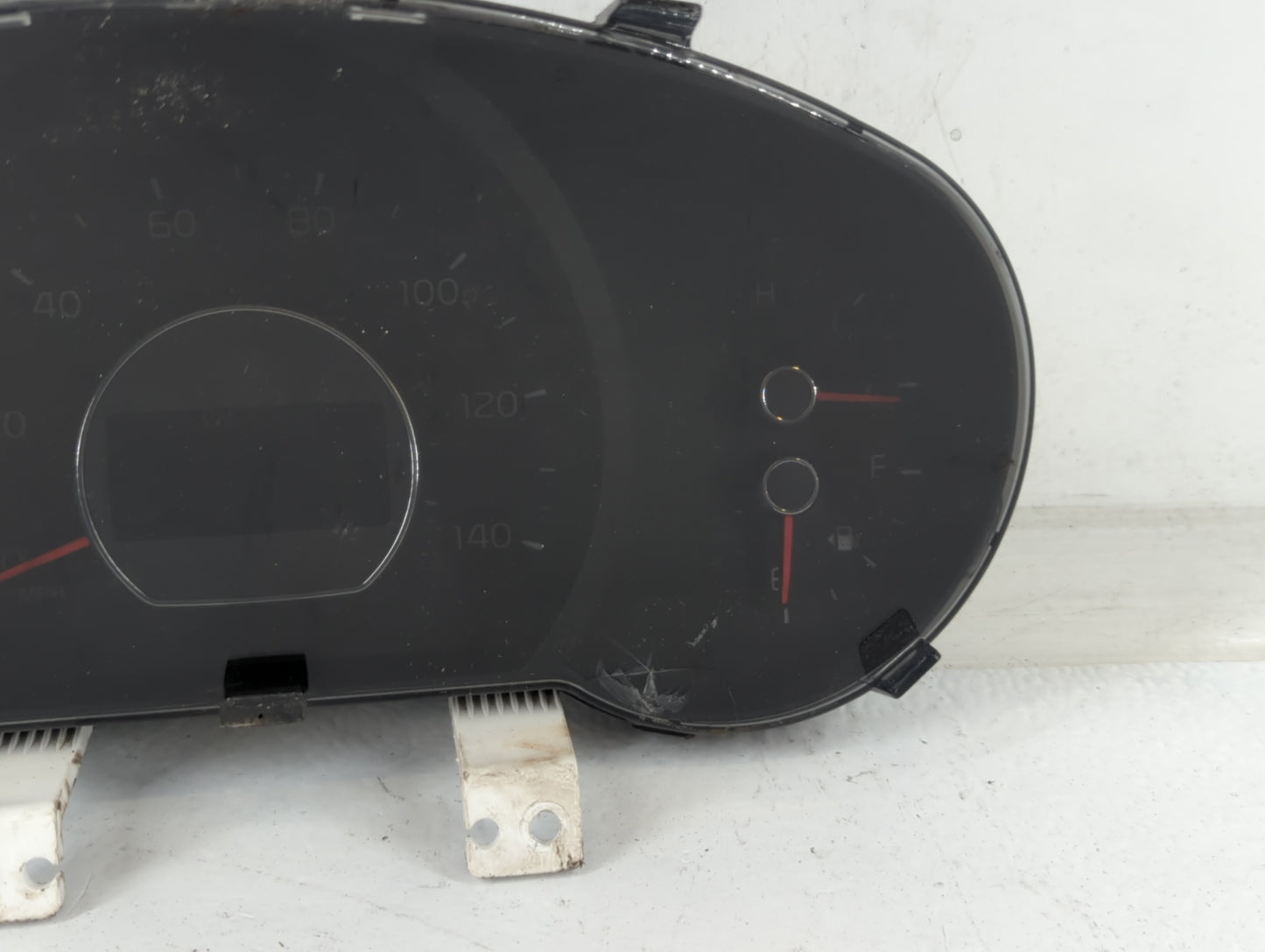 2017-2019 Kia Soul Instrument Cluster Speedometer Gauges P/N:94006-B2720 Fits Fits 2017 2018 2019 OEM Used Auto Parts - Oemu