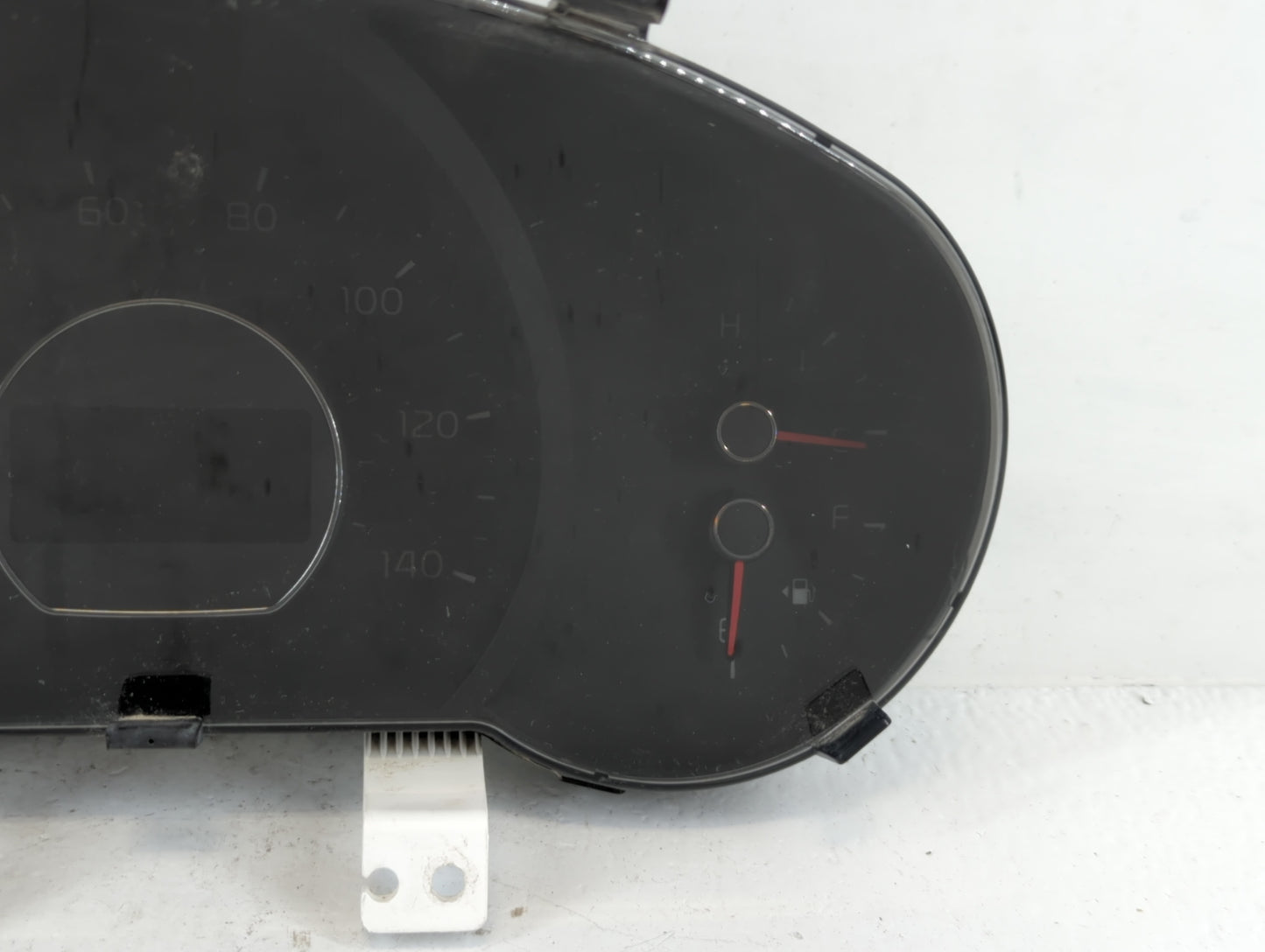 2017-2019 Kia Soul Instrument Cluster Speedometer Gauges P/N:94006-B2720 Fits Fits 2017 2018 2019 OEM Used Auto Parts - Oemu