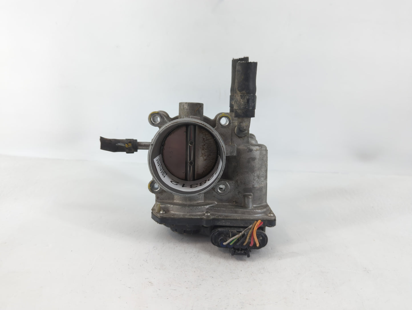 2012-2019 Kia Soul Throttle Body P/N:35100-2B300 Fits Fits 2012 2013 2014 2015 2016 2017 2018 2019 OEM Used Auto Parts - Oem