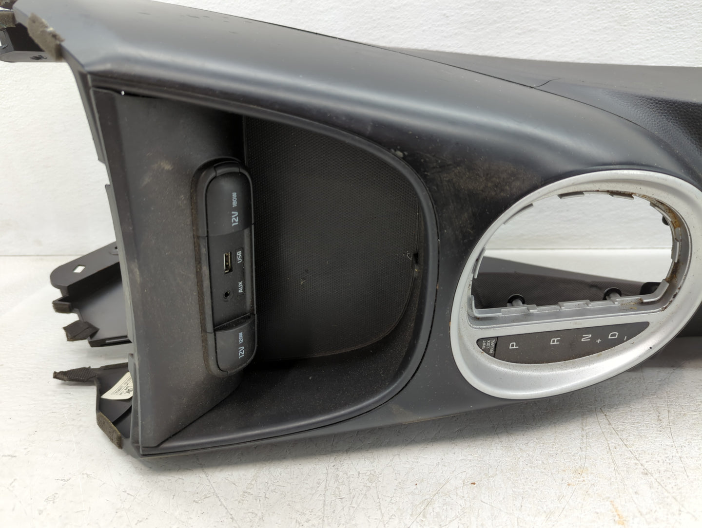 2019 Kia Soul Center Floor Console P/N:180920-501 Fits OEM Used Auto Parts - Oemusedautoparts1.com