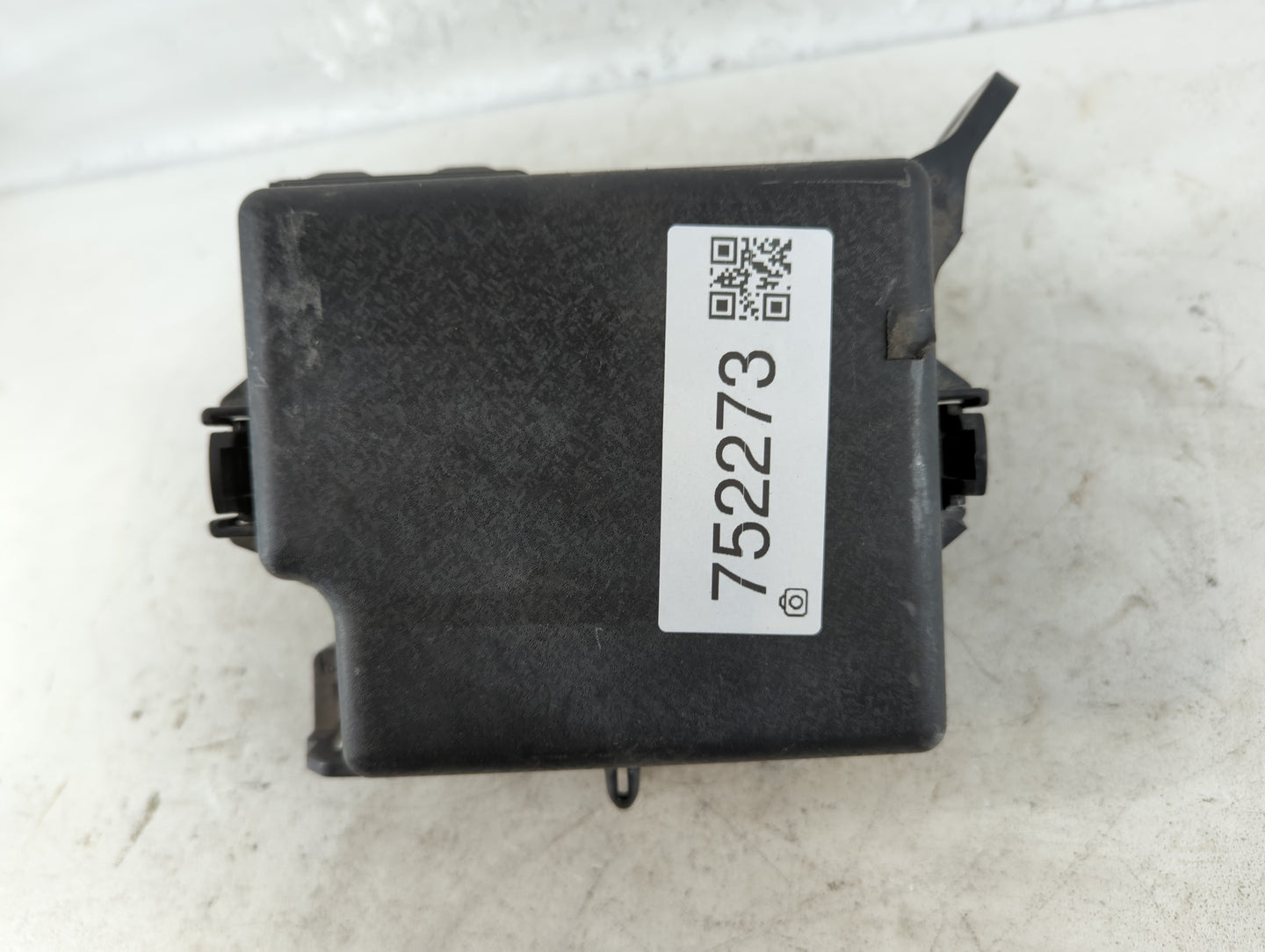 2017-2019 Kia Soul Fusebox Fuse Box Panel Relay Module P/N:91950-B2330 Fits Fits 2017 2018 2019 OEM Used Auto Parts - Oemuse