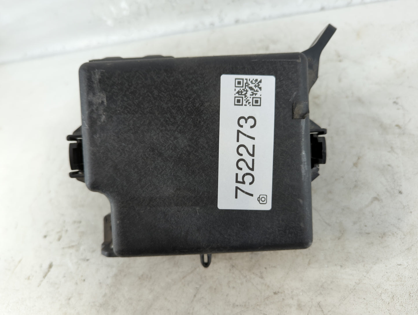 2017-2019 Kia Soul Fusebox Fuse Box Panel Relay Module P/N:91950-B2330 Fits Fits 2017 2018 2019 OEM Used Auto Parts - Oemuse