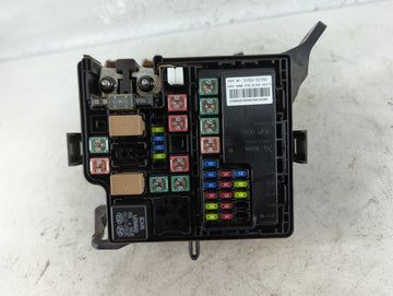 2017-2019 Kia Soul Fusebox Fuse Box Panel Relay Module P/N:91950-B2330 Fits Fits 2017 2018 2019 OEM Used Auto Parts