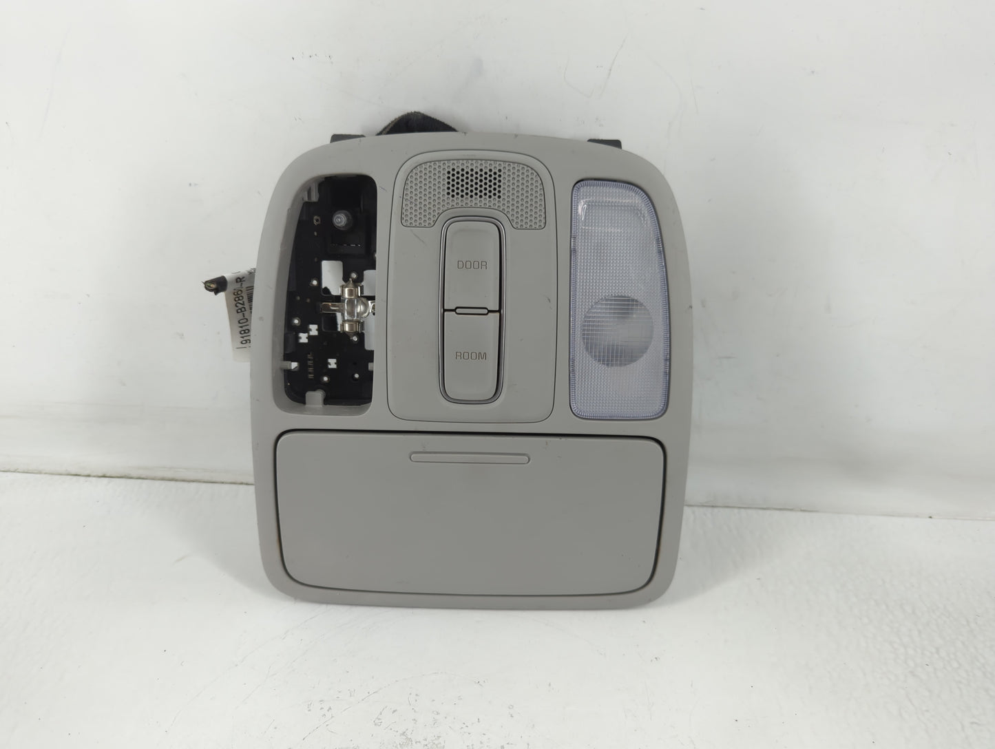 2014-2019 Kia Soul Overhead Roof Console 761987 - Oemusedautoparts1.com