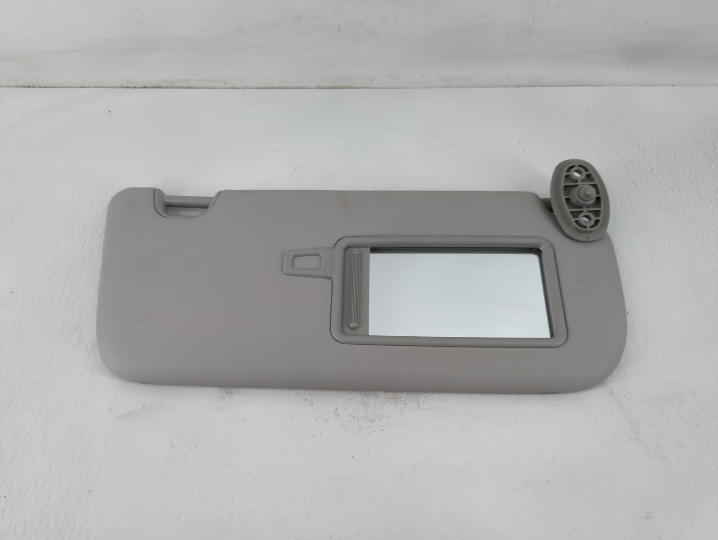 2014-2019 Kia Soul Sun Visor Shade Replacement Passenger Right Mirror Fits Fits 2014 2015 2016 2017 2018 2019 OEM Used Auto 
