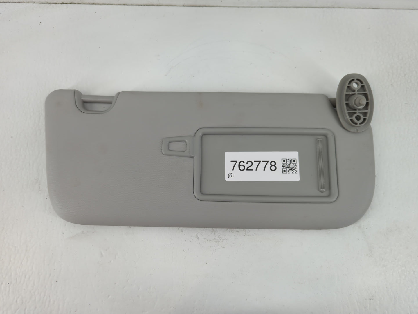 2014-2019 Kia Soul Sun Visor Shade Replacement Passenger Right Mirror Fits Fits 2014 2015 2016 2017 2018 2019 OEM Used Auto 