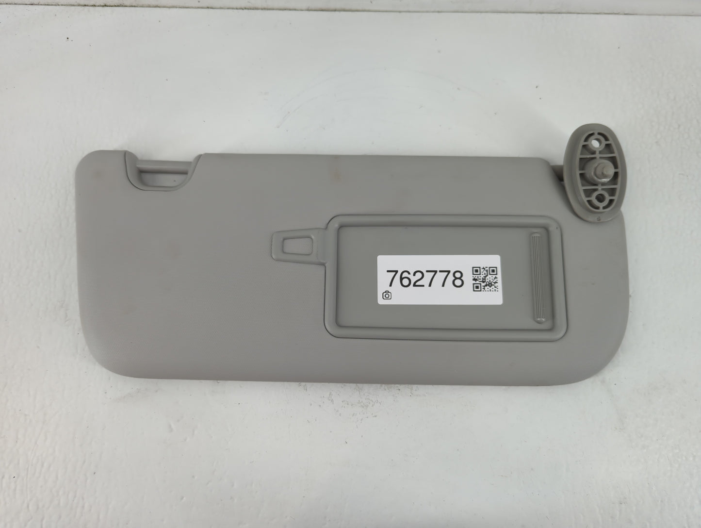 2014-2019 Kia Soul Sun Visor Shade Replacement Passenger Right Mirror Fits Fits 2014 2015 2016 2017 2018 2019 OEM Used Auto 