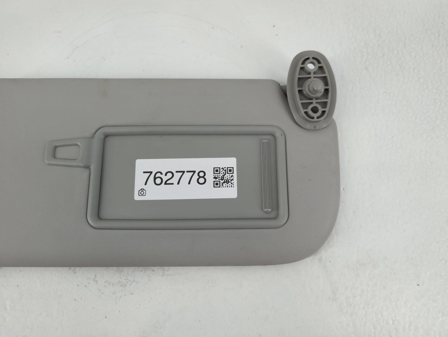 2014-2019 Kia Soul Sun Visor Shade Replacement Passenger Right Mirror Fits Fits 2014 2015 2016 2017 2018 2019 OEM Used Auto 