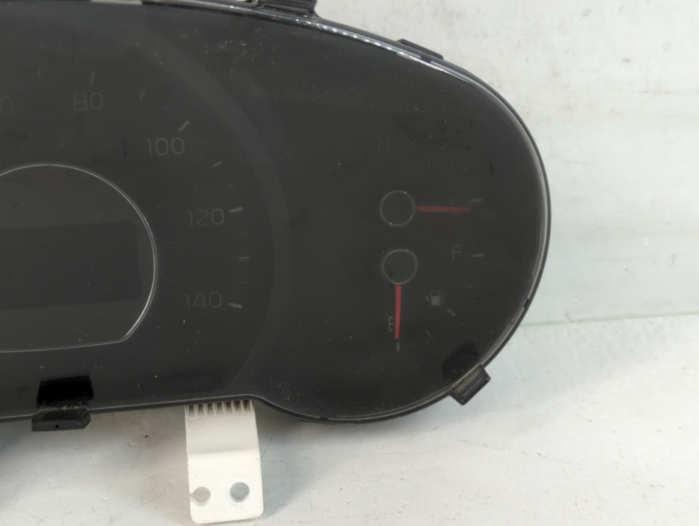 2017-2019 Kia Soul Instrument Cluster Speedometer Gauges P/N:94006-92720 94006-B2720 Fits Fits 2017 2018 2019 OEM Used Auto 