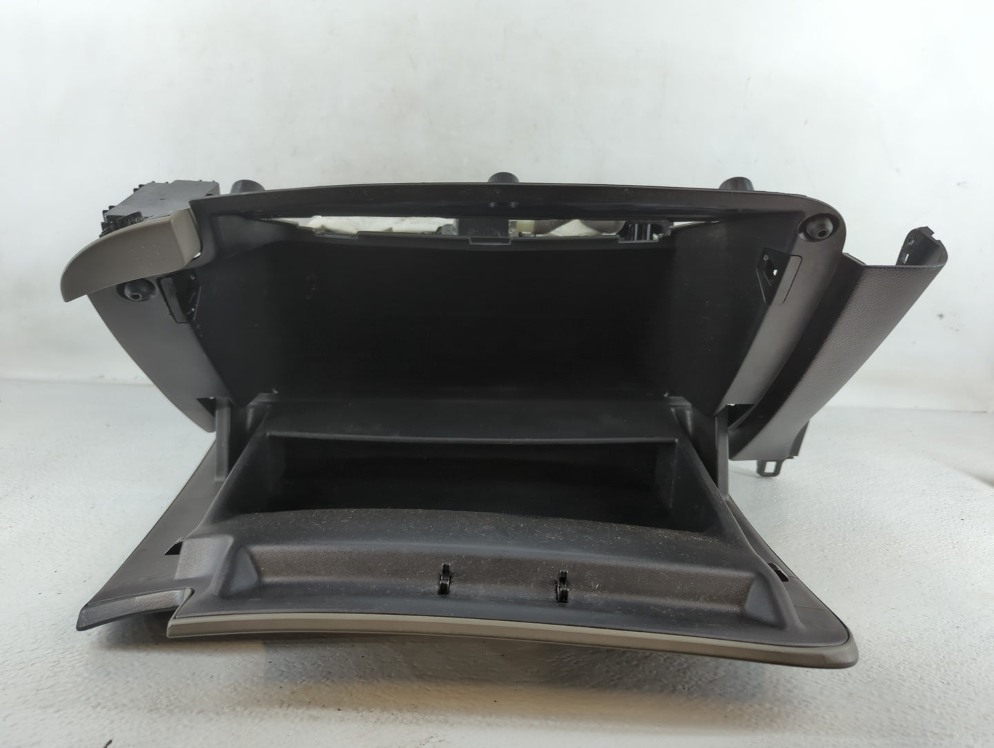 2019 Kia Soul Passenger Glove Box Door Storage Compartment Black - Oemusedautoparts1.com