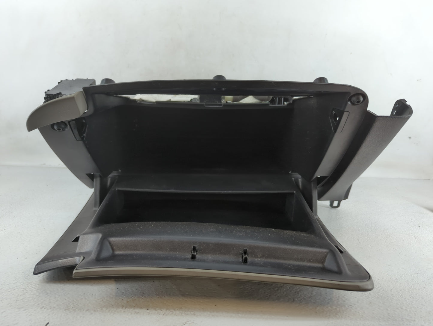 2019 Kia Soul Passenger Glove Box Door Storage Compartment Black - Oemusedautoparts1.com