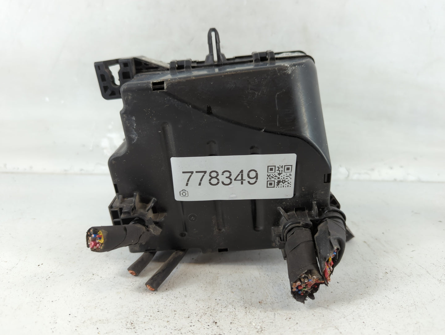 2017-2019 Kia Soul Fusebox Fuse Box Panel Relay Module P/N:91950-B2350 Fits Fits 2017 2018 2019 OEM Used Auto Parts - Oemuse