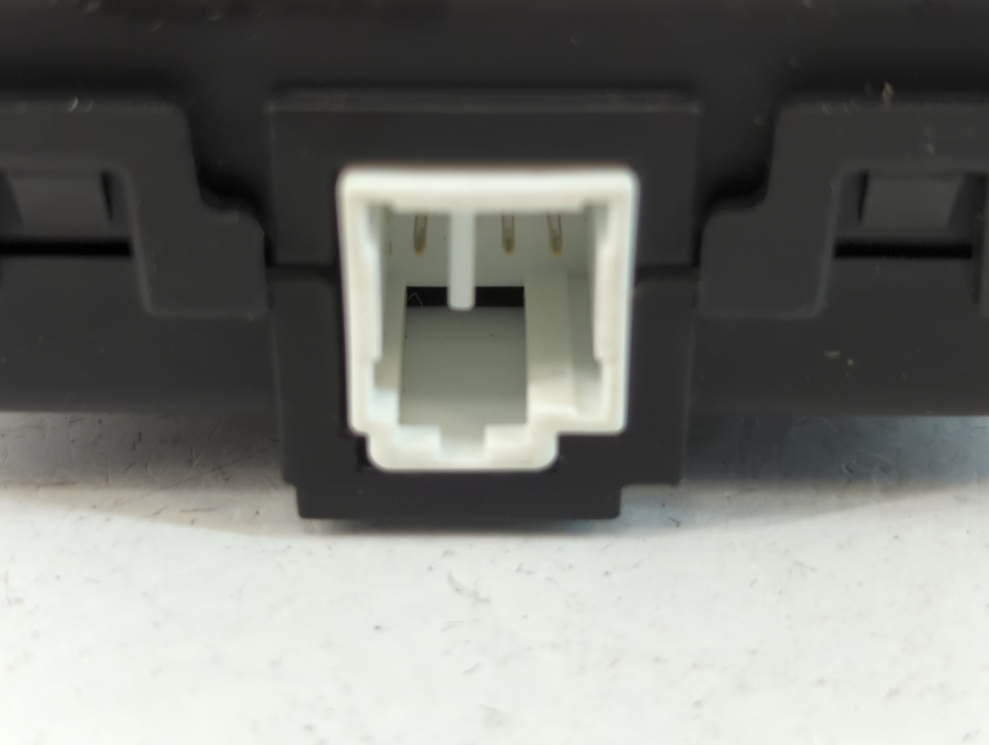 2017-2019 Kia Soul Body Control Module Bcm Inner Cabin Fuse Box - Oemusedautoparts1.com