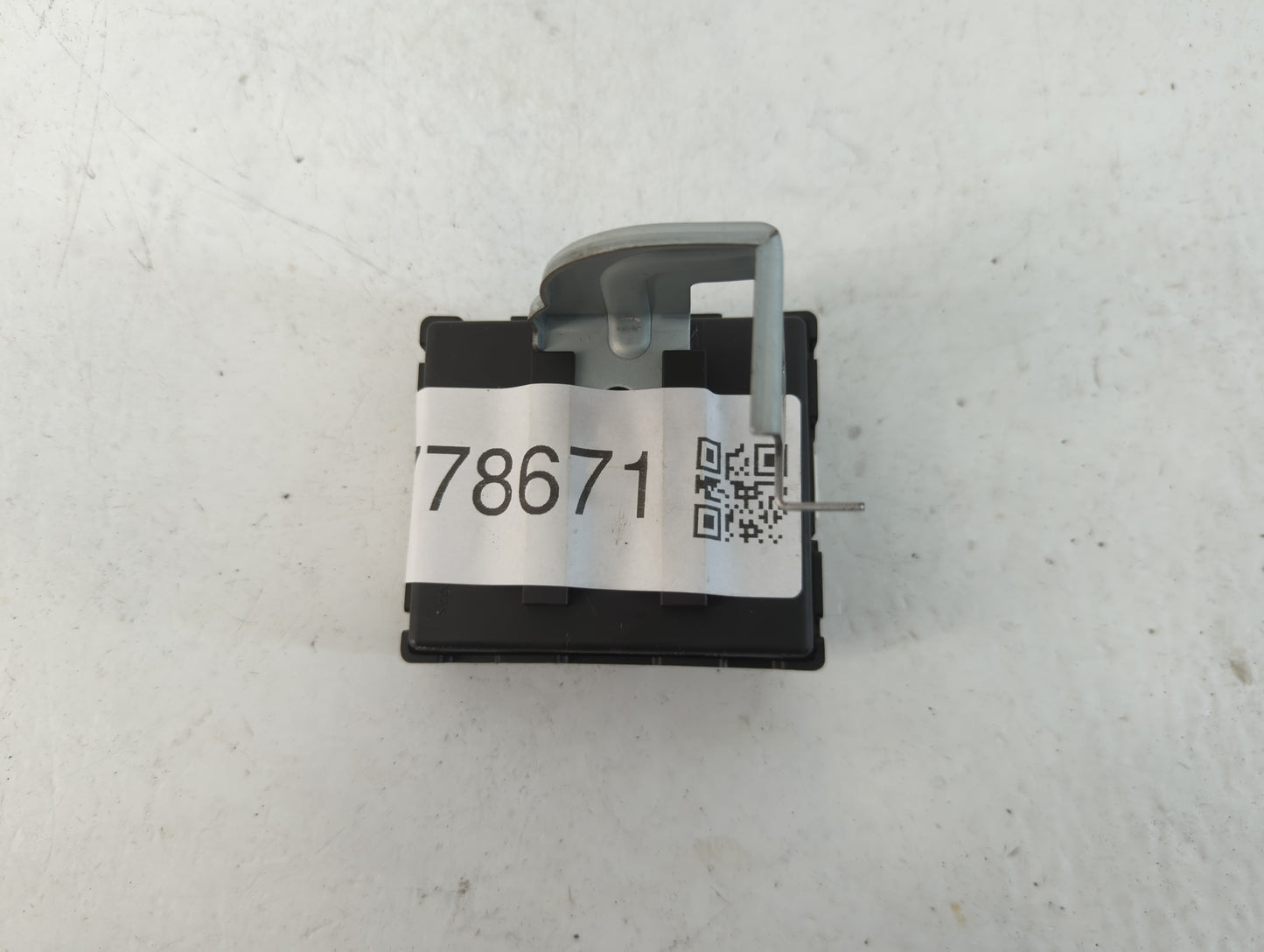 2017-2019 Kia Soul Body Control Module Bcm Inner Cabin Fuse Box - Oemusedautoparts1.com