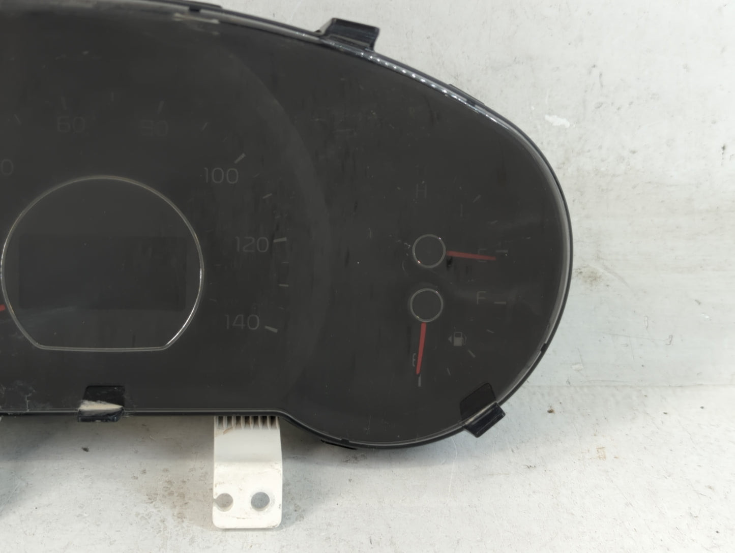 2017-2019 Kia Soul Instrument Cluster Speedometer Gauges P/N:94006-B2720 Fits Fits 2017 2018 2019 OEM Used Auto Parts - Oemu