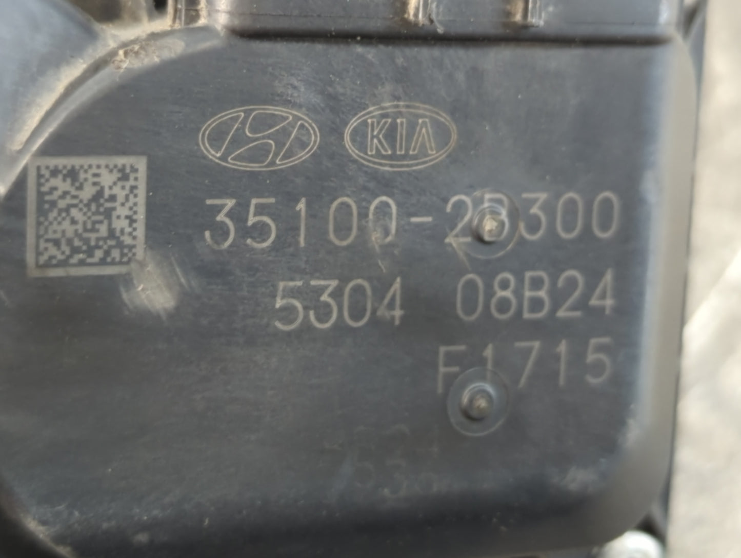 2012-2019 Kia Soul Throttle Body P/N:35100-2B300 Fits Fits 2012 2013 2014 2015 2016 2017 2018 2019 OEM Used Auto Parts - Oem