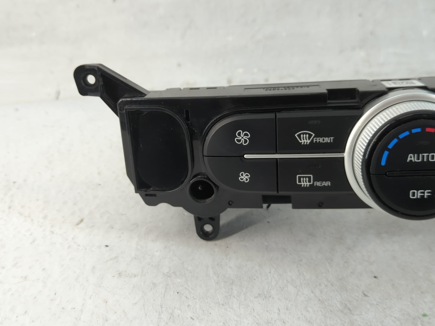 2017-2019 Kia Soul Climate Control Module Temperature AC/Heater Replacement P/N:97250-B2GQ1CA Fits Fits 2017 2018 2019 OEM U